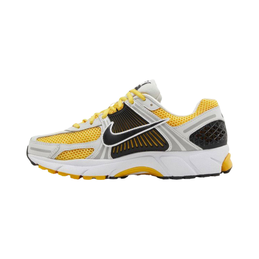 NIKE ZOOM VOMERO 5