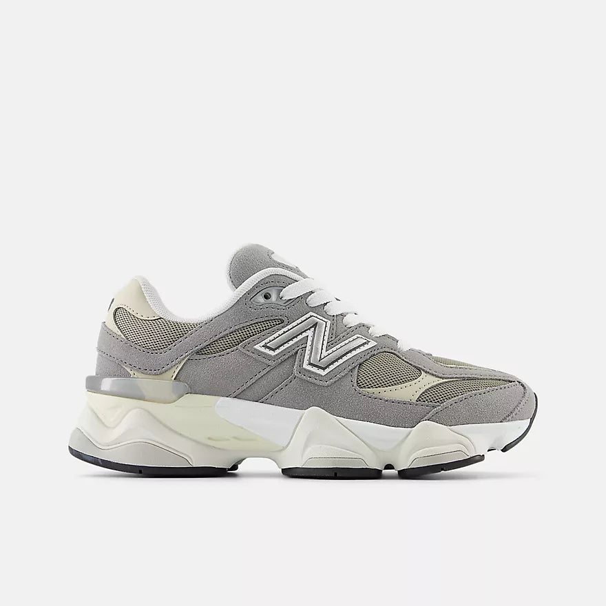 New Balance 9060 GS