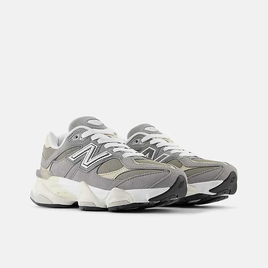 New Balance 9060 GS